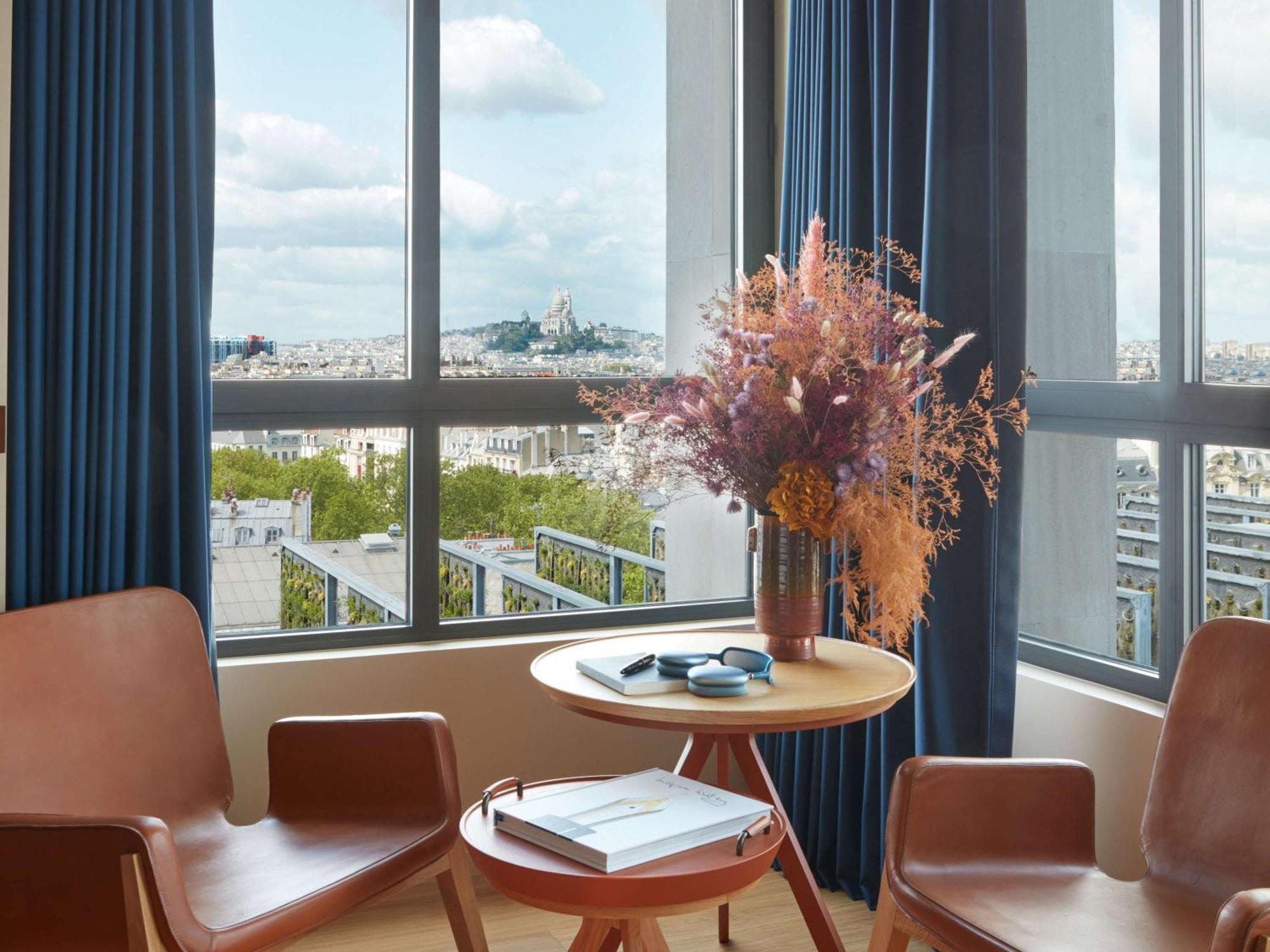 So/ Paris Hotel المظهر الخارجي الصورة A room at the hotel