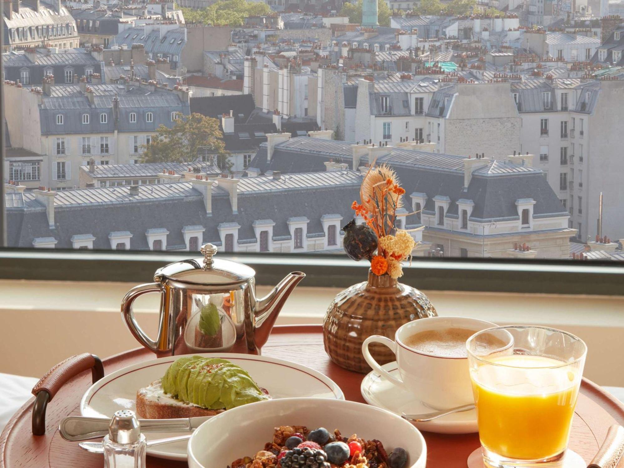 So/ Paris Hotel المظهر الخارجي الصورة Breakfast at the Hotel