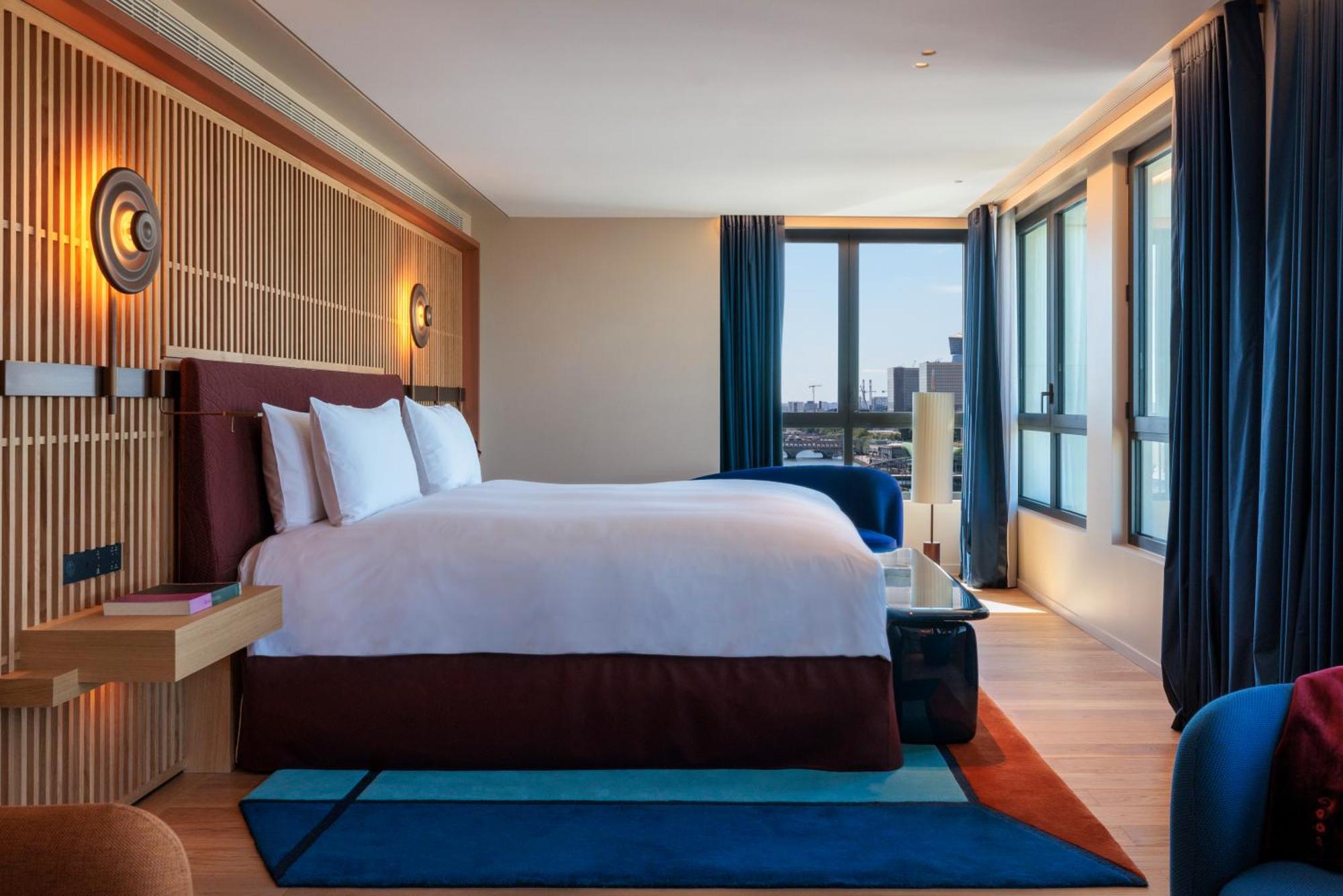 So/ Paris Hotel المظهر الخارجي الصورة A bedroom at the hotel