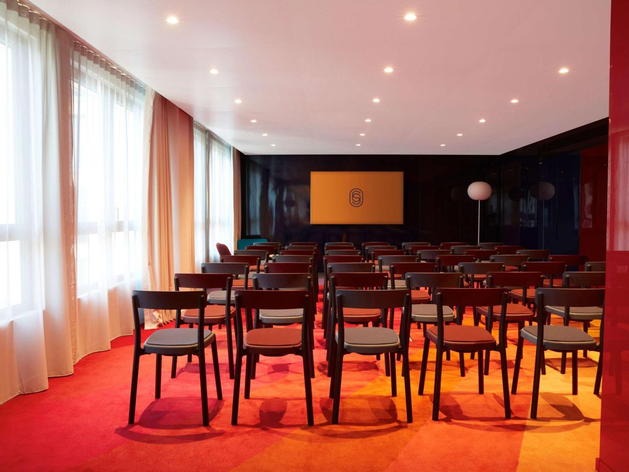 So/ Paris Hotel المظهر الخارجي الصورة The auditorium