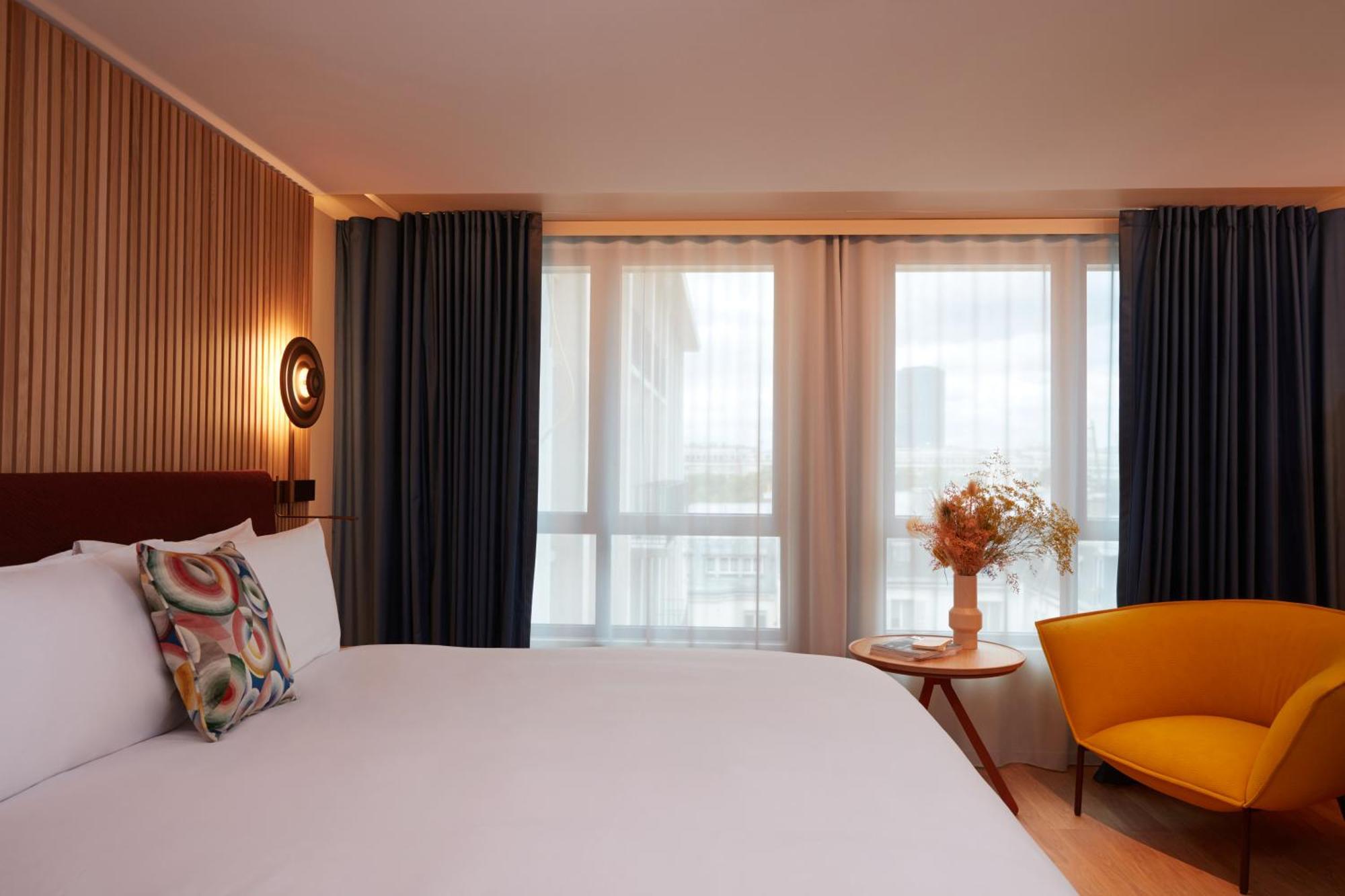 So/ Paris Hotel المظهر الخارجي الصورة A room at the hotel