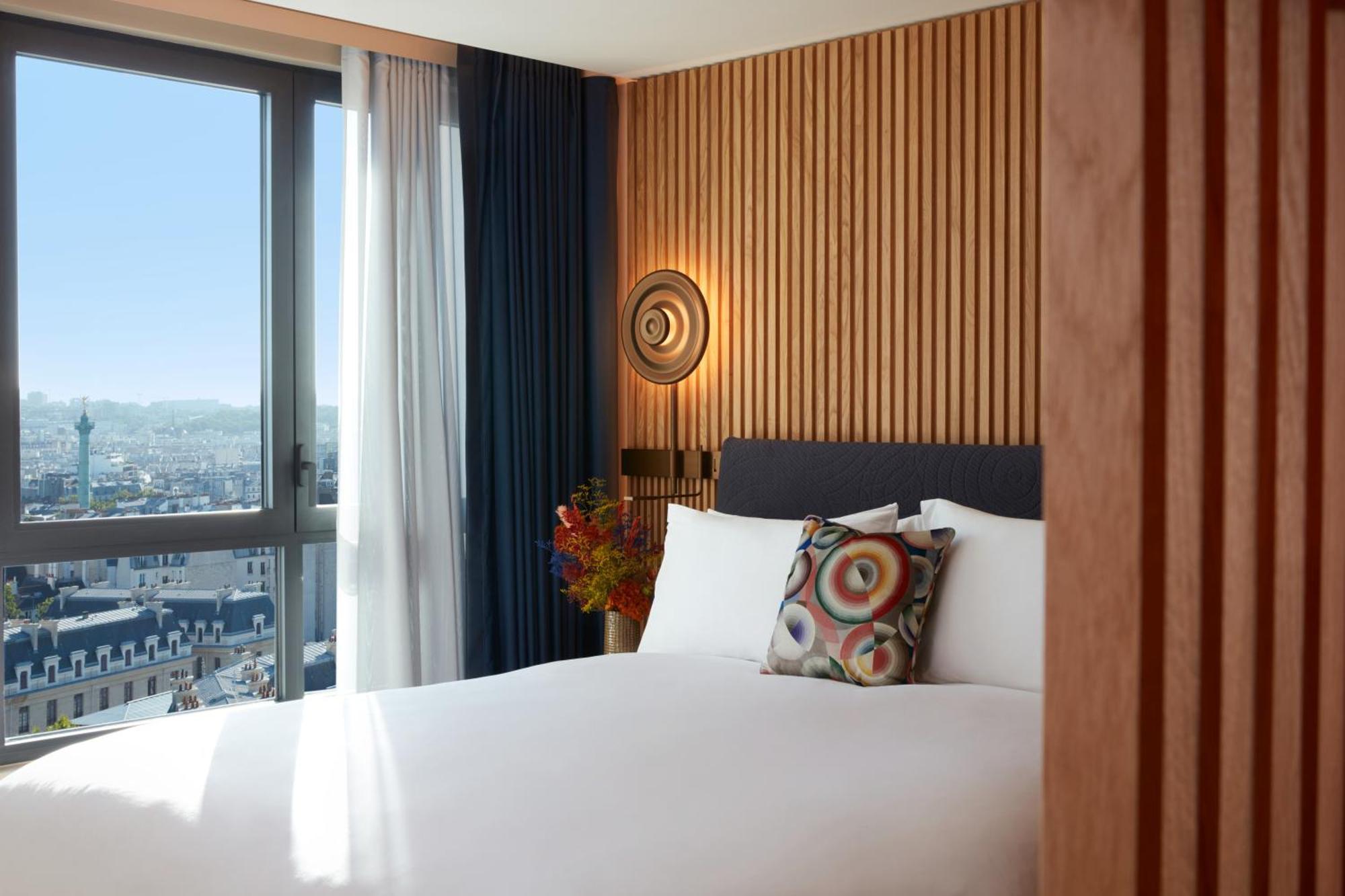 So/ Paris Hotel المظهر الخارجي الصورة A bedroom at the hotel